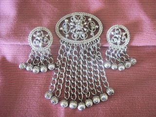 Vintage Sarah Coventry Demi Brooch/pin & Earring Set " Fashion In Motion " 1969