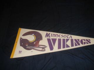 Vintage Nfl Minnesota Vikings Team Logo Football Felt Pennant Full Size 29 1/2