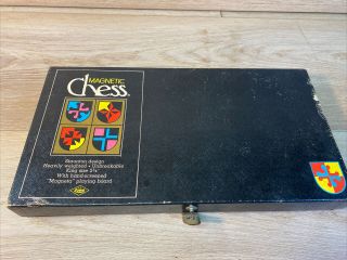 Vintage Magnetic Chess Set Staunton Design By E.  S.  Lowe Co.  Inc.  1968