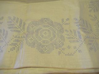Vintage Paragon Stamped Linen Tablecloth To Cross Stitch 70 " X 108 " Flowers Leaf