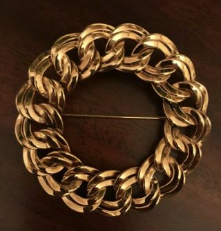Vintage Signed Monet Gold Tone Double Link Chain Wreath Circle Pin Brooch