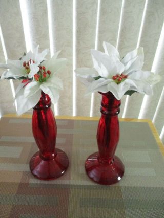 Vintage Set Of 2 Ruby Red Flower Bud Vases 8 3/4 Inches Tall 3 1/2 Inch Base