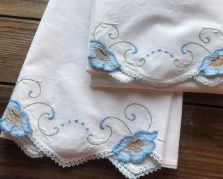 2 Vintage White Cotton Pillowcases Blue Water Lily Flowers Crochet Lace 21x33