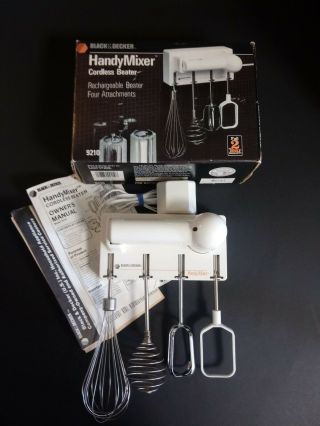 Black & Decker Handy Mixer Cordless Beater Rechargeable Four Attachment 9210 Vtg