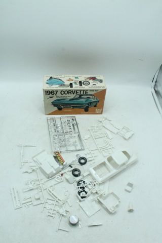 Mpc 1967 Corvette Stingray 567 - 150 1:25 Scale (parts Only)