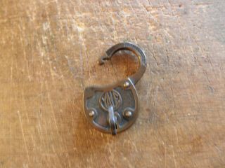 Vintage Yale Padlock Brass Lock With Barrel Key Great Antique 3 " H X 2 " W