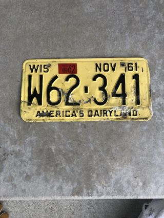 License Plate Vintage Wisconsin America ' s Dairyland W62 341 NOV 1961 Rustic USA 2