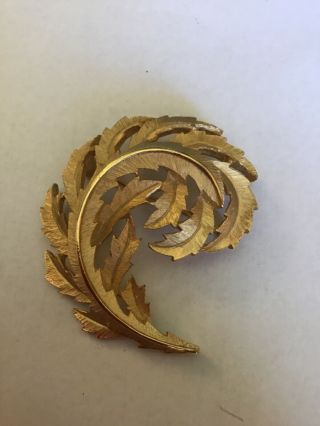Signed Crown Trifari Vintage Retro Gold Tone Feather Leaf Brooch Pin Large