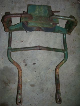 VINTAGE OLIVER 77 ROW CROP TRACTOR - SEAT FRAME - RUBBER SPRINGS - 1955 3