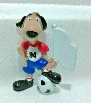 Fifa World Cup Usa 1994 Mascot Striker Dog Figure 6cm Isl Mcdonald 