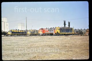 Slide - Atsf Santa Fe Warbonnet Engine Terminal Scene Emporia Ks 1972
