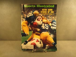 Vintage Sports Illustrated November 5,  1973 Notre Dame Vs Usc Cover