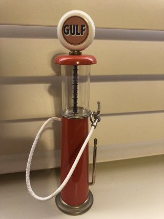 Euc Vintage Miniature Gulf Oil Visible Gas Pump Petroliana 7.  5 " Tall Red Metal