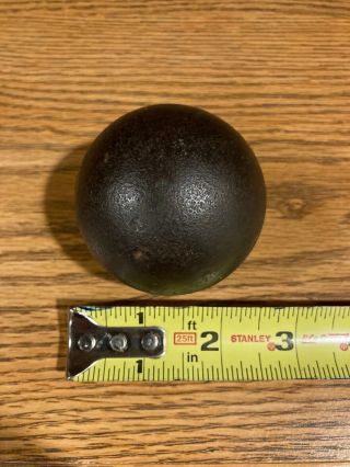 Antique Civil War Period Solid Iron Cannon Ball 10lbs 2.  5 " Diameter