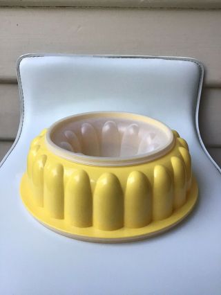 Tupperware Large Jelly Mold Mould Yellow 3 Piece Vintage Retro Euc