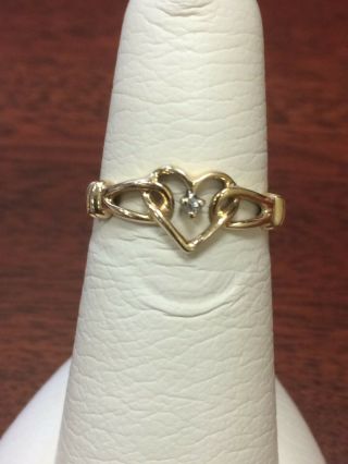 Vintage 14k Yellow Gold Heart Ring With 1mm Center Diamond,  1.  6 Grams,  Size 6.  25