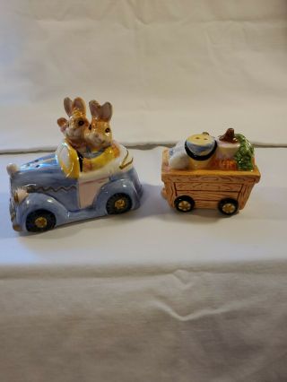 Vintage 1993 Porcelain Easter Bunny/rabbit Salt &pepper Set Bunnies In Car W/.