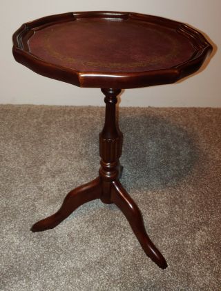 Mahogany Bombay Faux Leather Top Fern Side End Table 20 " Gold Accent.