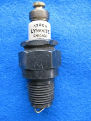 Vintage ½” Pipe Thread,  Old Stock,  Lydon Lynamite Spark Plug
