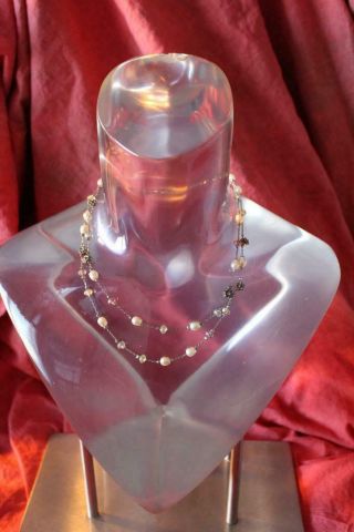 Scarce Vintage Silvestri Heavy Solid Lucite Necklace Bust W/stainless Stand