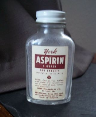 Vintage York Pharmacal Co.  Glass Aspirin Bottle St.  Louis,  Mo