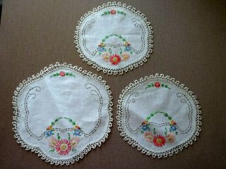 Set Of 3 Vintage Embroidered Linen Doilies With Hand Crocheted Edge