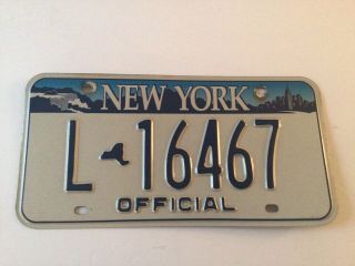 Very Good Vintage York State Blue & White Official License Plate (L - 16467) 2