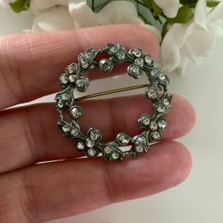 Vintage Jewellery Clear Crystal Rhinestone Silver Tone Floral Wreath Brooch Pin