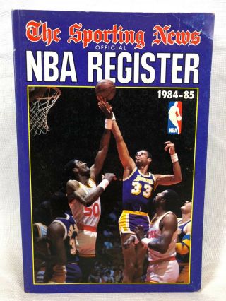 1984 - 85 The Sporting News Official Nba Register Kareem Abdul Jabbar Lakers