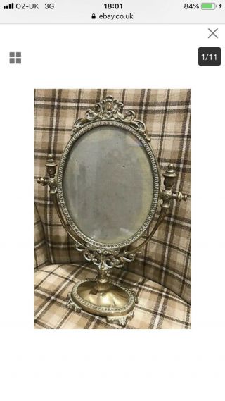 Gorgeous Vintage Decorative Oval Brass Picture Frame - Standing