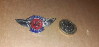 Vintage 1980 Enamel Pin Badge (wings) " Isle Man Tt " Tt Motorcycle Races Iom