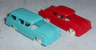 2 Vintage F&f Mold Plastic Cereal Premium Cars Ford Country Sedan & Tudor