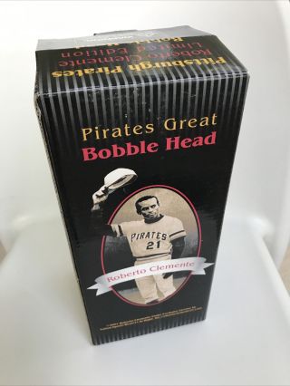 2001 Roberto Clemente Pirates Great Bobblehead Chip Grt Deal