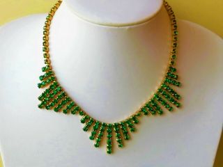 Vintage Jewellery Goldtone And Emerald Green Glass Necklace