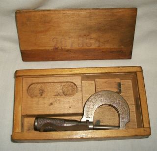 Vintage Outside Micrometer The L.  S.  Starrett Co No.  230 F 230f 0 - 1 "
