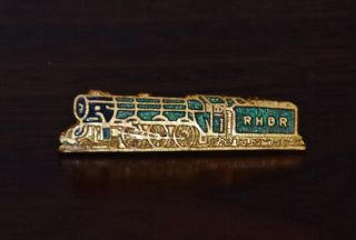 Vintage Romney Hythe And Dimchurch Railway Lapel Pin Badge