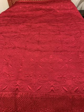 Full/queen Red Matelasse Floral Coverlet Bedspread Scalloped Edge