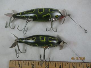 Vintage Pflueger Scoop Injured Minnow Wood Antique Bass Fishing Lures In Frog