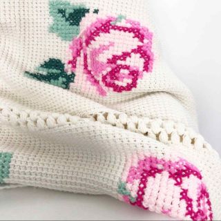 Vintage Granny Handmade White Floral Hand Knit Crochet Throw Blanket 85 " X 51 "