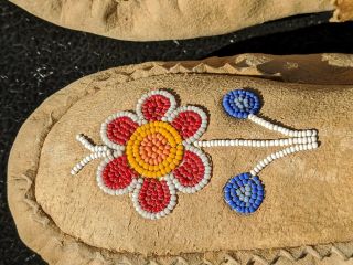 Antique Moccasins Native American Indian Beaded Tanned Hide / 10 1/2 