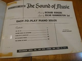 Vintage Selections from The Sound of Music Easy - to - Play Piano Solos Paperback 2