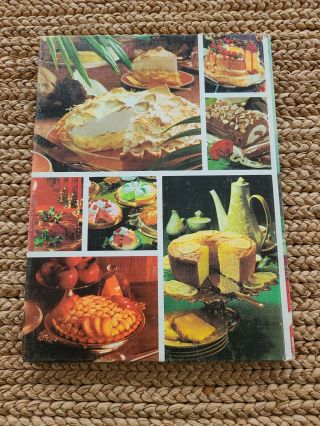 VINTAGE Better Homes & Gardens Pies and Cakes 1966 Hardcover Cookbook 3