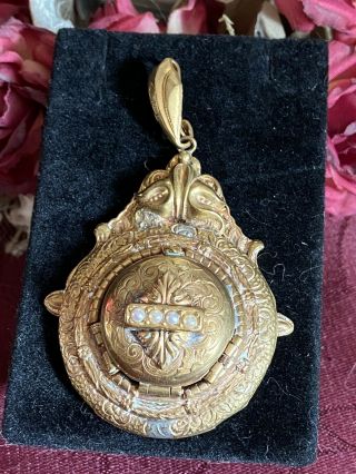 Antique Picture Locket / Victorian Etruscan Revival Gold Filled & Seed Pearl