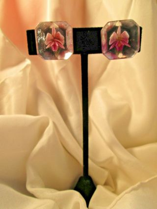Vintage Reverse Carved Lucite Purple Orchids Screw Back Earrings 7/8 Inch