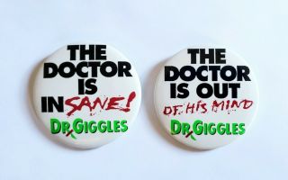 Vintage 1992 Dr Giggles Movie Promo Button Set - Larry Drake Horror Doctor Pin