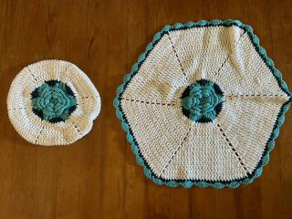 Vintage Handmade Rose Crochet Bathroom Set Round Lid Cover & Rug Ivory & Green