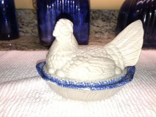 Vintage Ceramic Chicken Hen On A Nest Tan With Blue Sponged Edging