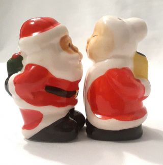 Santa And Mrs Claus Kissing Ceramic Salt & Pepper Shakers Vintage Approx 3 " Tall