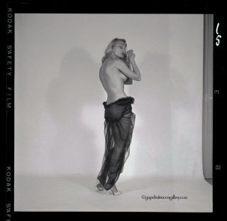 Bunny Yeager 1960s Camera Negative Photograph Pretty Blonde In Silk Nightie Hot 2