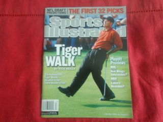 Tiger Woods - Sports Illustrated April 22 2002 No Label
